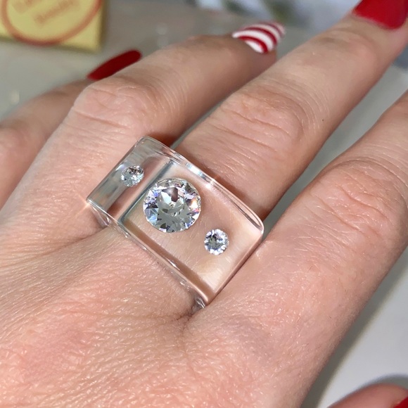 Clear Lucite Cube Ring Embellished With Crystals, Transparent Acrylic Ring - Picture 8 of 16